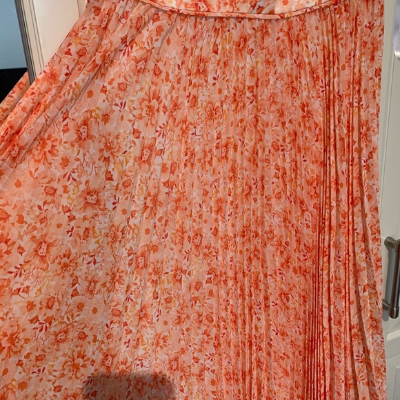 Ever New Marley Pleated Midi Dress Orange - Picture 3 of 5